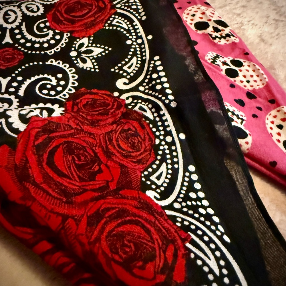 Floral and Skull Patterned Bandana Set - Picture 2 of 9